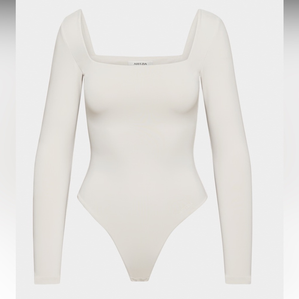 Aritzia Babaton Contour Bodysuit Long Sleeve Square Neck White Stone